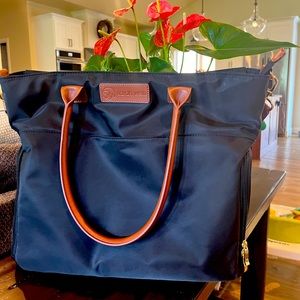 Sarah Wells Abby breast pump bag. *LIKE NEW* used for one week.